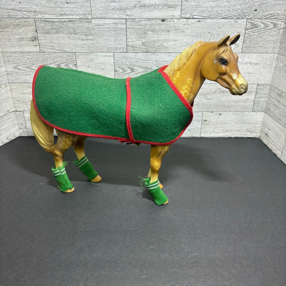 Blue Ribbon Ranch‎ 10” Plastic  Stallion Horse Figure Model Vtg W/ Cover